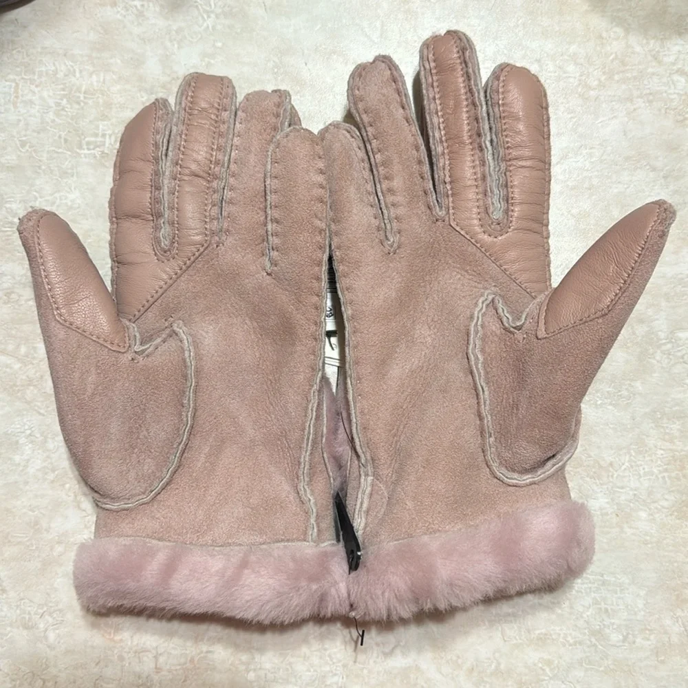 UGG, Sheepskin Exposed Seam Glove, Pink, NEW!!